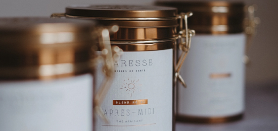 愛撫鎮(zhèn)靜茶Caresse 的包裝和品牌設計